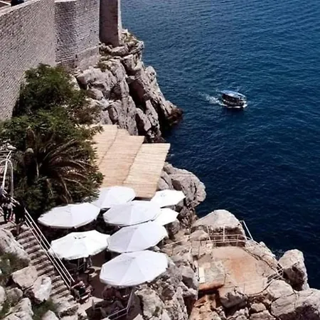 Royal Palace Buza - Old Town Apartment *